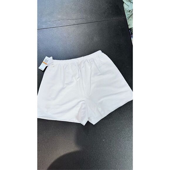 Rebellious One Juniors' Flower Embroidered Shorts White Size Small NWT P1-81 - Picture 9 of 12